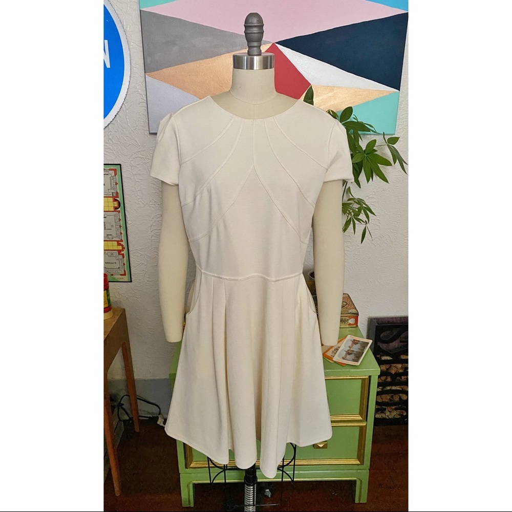 Beautiful Gianni Bini Cream Ponte Dress NWOT
